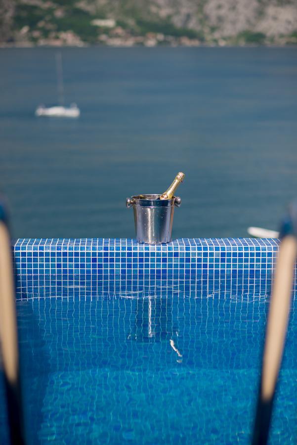 Stoliva Residence With Infinity Pool Kotor Zewnętrze zdjęcie